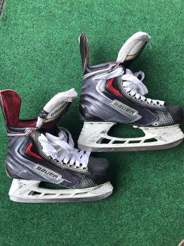 Vapor APX2 Hockey Skates Senior Pro Stock Size 6.5