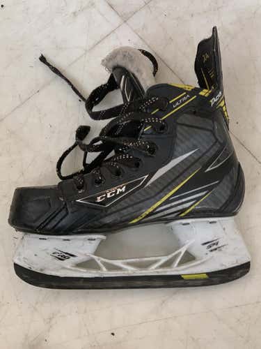 CCM Ultra Tacks Hockey Skates Youth Pro Stock Size 13.5