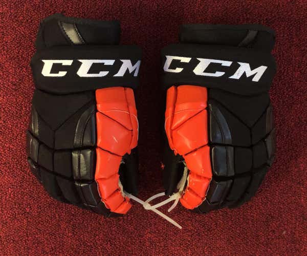 Used Omaha Lancers CCM HGP14 Senior Gloves Size 15” Pro Stock Item#OHLN1003
