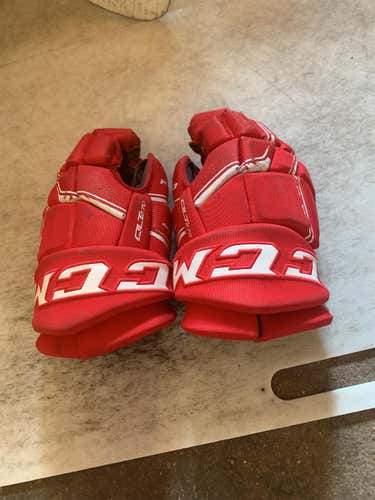 QLT270 Gloves Senior