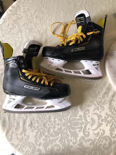 Supreme S27 Hockey Skates Senior  Size 8