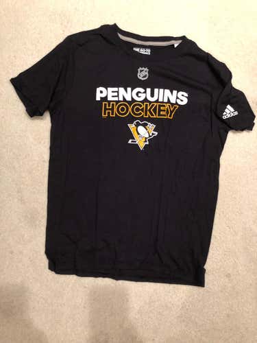 New Adidas NHL Pittsburgh Penguins Ultimate Tee size LG