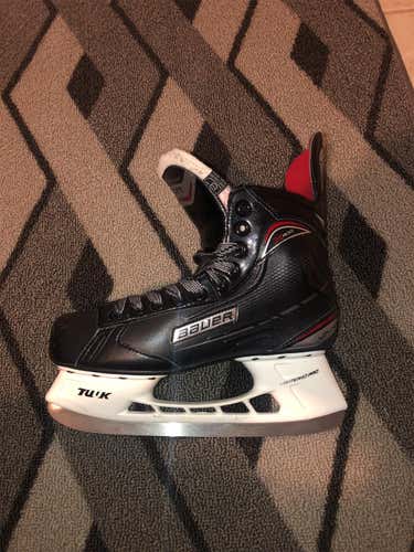Bauer Vapor X400 hockey skates — senior size 8