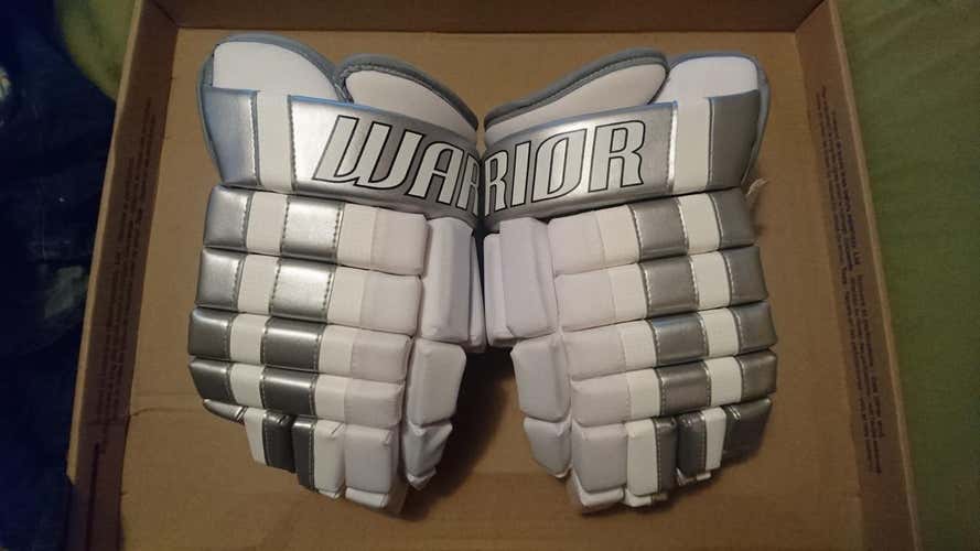 New Warrior Franchise Gloves Senior