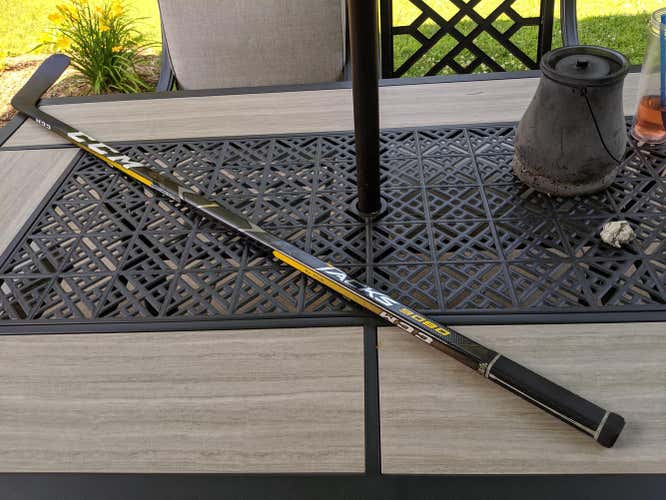 CCM Tacks 9080 RH Senior Hockey Stick, P30