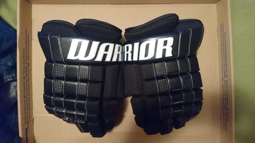 New Warrior Franchise Gloves Senior