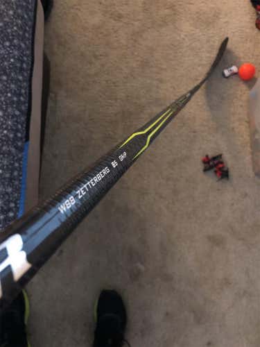 Alpha QX Hockey Stick Righty Mid Senior