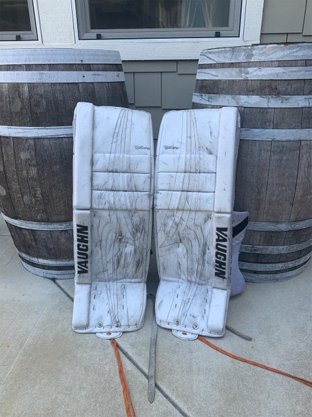 Pro V Elite Goalie Leg Pads Senior