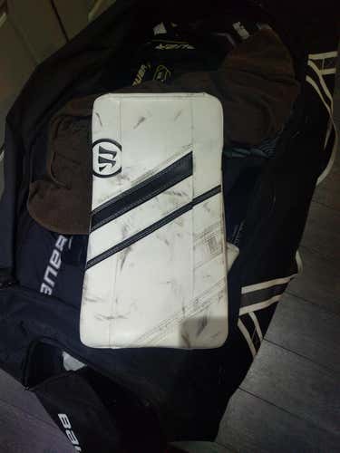 Warrior Ritual G4 Pro Goalie Blocker Regular Senior