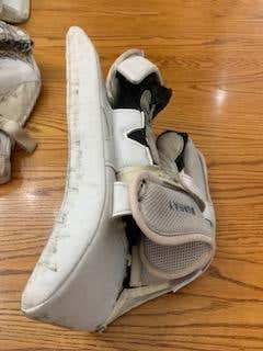 Vaughn Pro V Elite Pro Carbon Custom Goalie Glove & Blocker Regular Senior