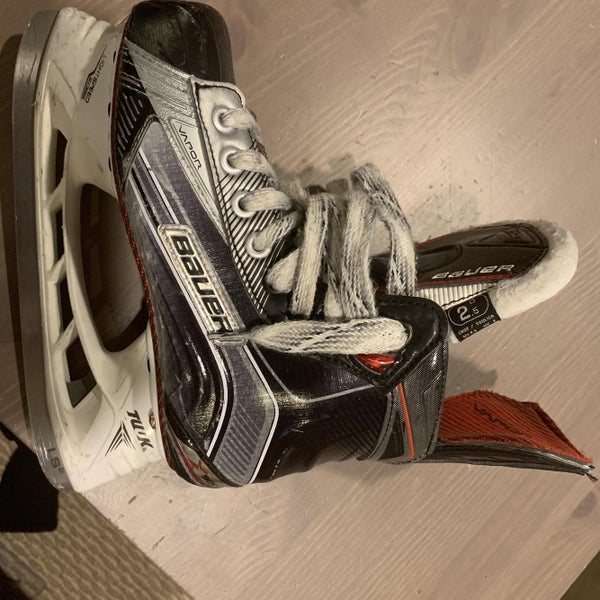 Vapor Hockey Skates Youth Size 2.5