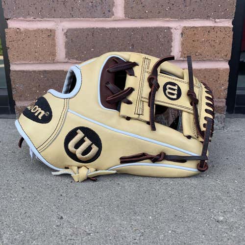 Brand New Wilson A2000 Baseball Glove (Not Accepting Trades)