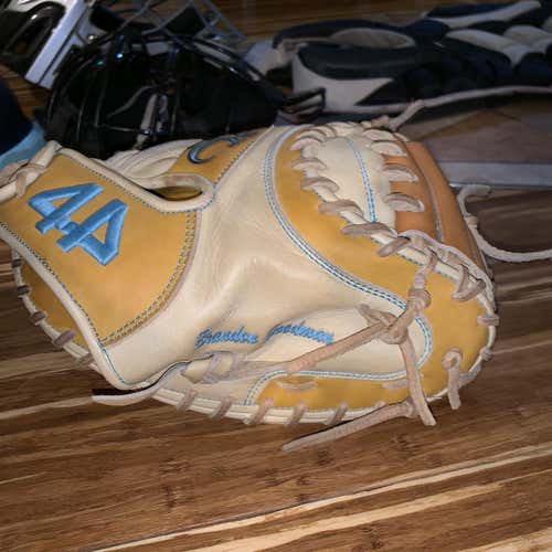 44 Pro Catcher's Glove Classic Series
