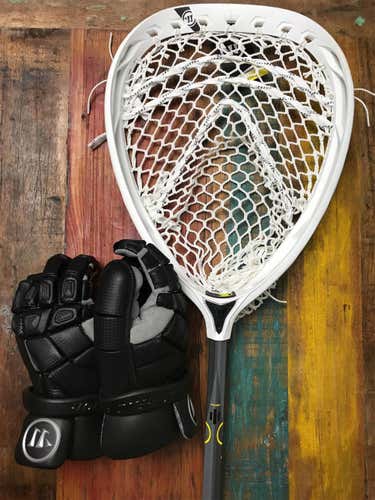 New Nemesis 3 Complete w/Nemesis Gloves Complete Stick