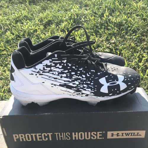 Under Armour Cleats Adult