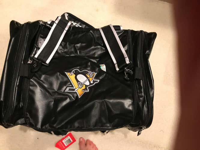 New  Coach Issued CCM Bag for the Pittsburgh Penguins