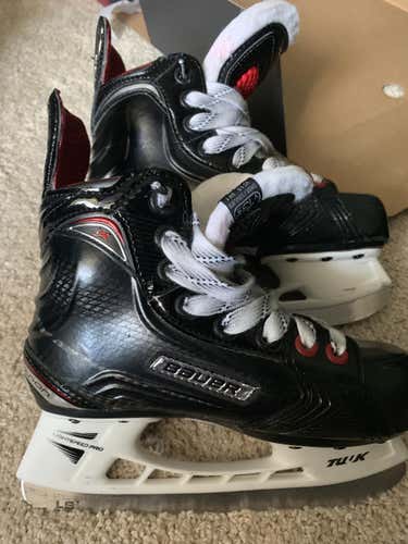 Bauer Vapor 1X Hockey Skates Youth Size 13.5