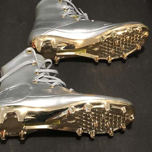 New Under Armour  Adult