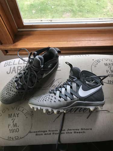 Basically New Nike Huarache Cleats