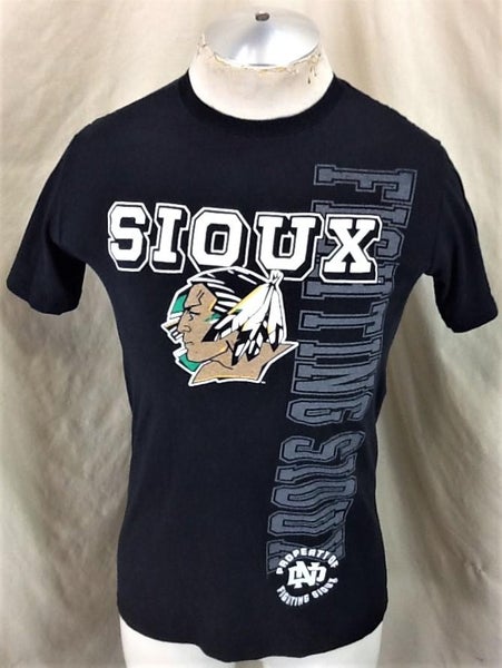Champion North Dakota Fighting Sioux (Small) Retro NCAA Old Logo Graphic Black T-Shirt