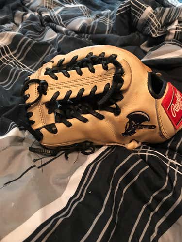 Heart of the Hide Baseball Glove