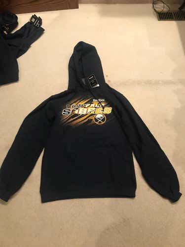 New NHL Buffalo Sabers Team Issued Old School Thick Pullover Small
