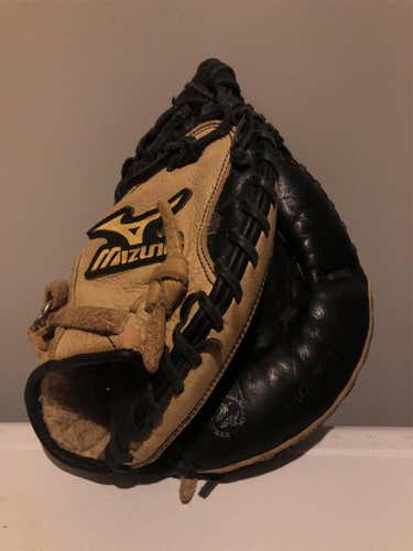 Mizuno Baseball Glove
