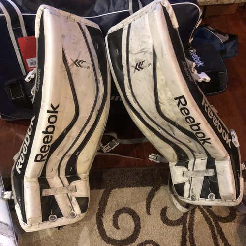 Premier XLT Goalie Leg Pads Junior