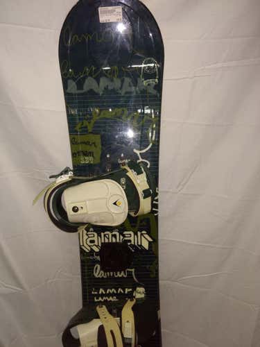 Lamar omen boys snowboard 139 cm *No Trades*