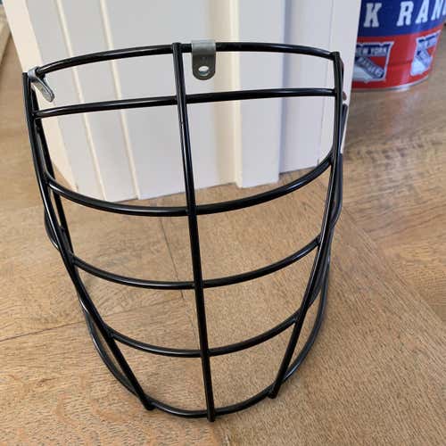 MARTY ONEILL BOX MASK || LIGHTLY USED || PRICE NEGOTIABLE