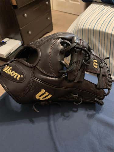 A2000 Baseball Glove