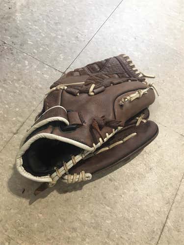 Franchise Softball Glove