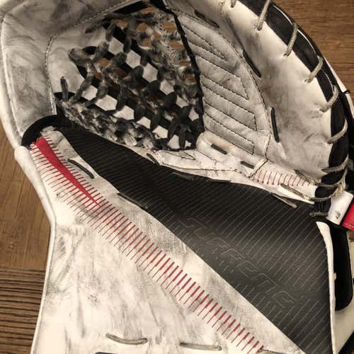 Supreme 2S Pro Goalie Glove Pro Stock - Custom