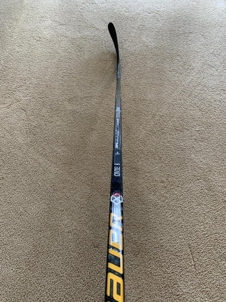 Pro Stock Alex Ovechkin Bauer Supreme 1S stick 82 flex