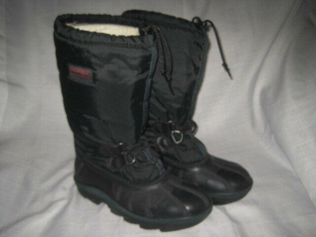 Sorel Waterproof Insulated Snow Boots women's 6 black winter