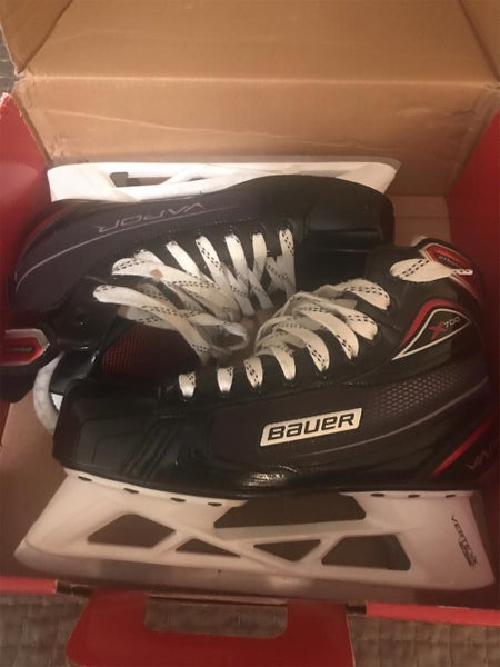 New Vapor X700 Hockey Goalie Skates Senior Size 9