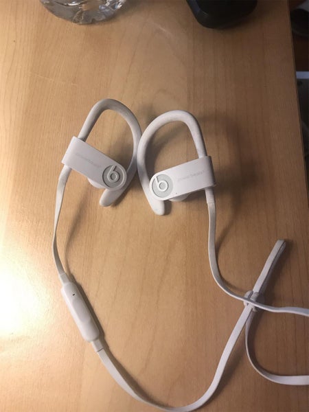 Sell best sale powerbeats 3