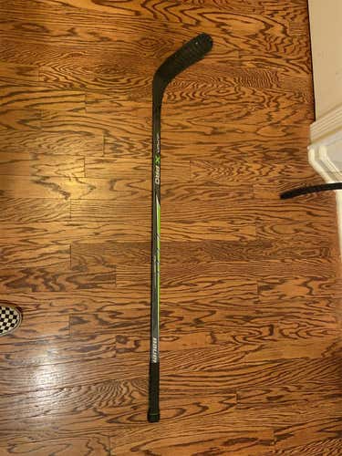 Vapor Hockey Stick Righty Mid Intermediate