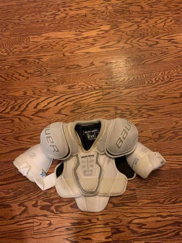 Nexus 600 Shoulder Pads Senior