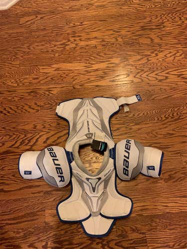 New Nexus 9000 Shoulder Pads Senior M/M