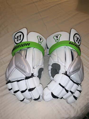New Evo Pro Lacrosse Gloves