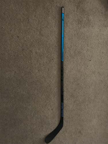 New Nexus 2N Pro Hockey Stick Righty Mid Senior