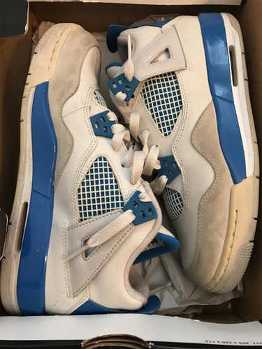 Jordan 4 Retro NEED GONE TODAY CAN NEGOTIATE PRICE