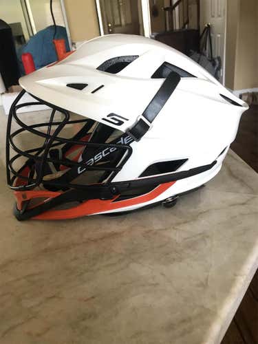Adult Cascade S Helmet Great Condition