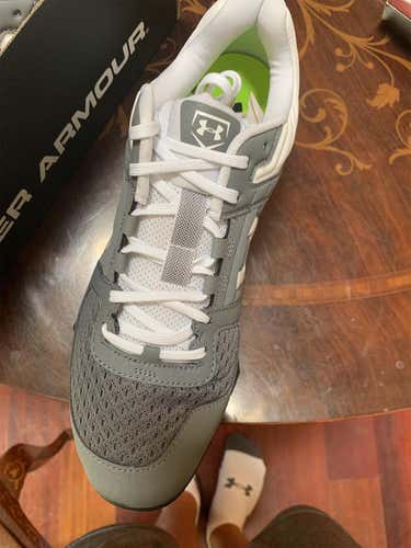New Under Armour Yard Trainer Adult