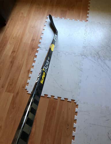New Super Tacks AS1 Hockey Stick Lefty Toe Senior