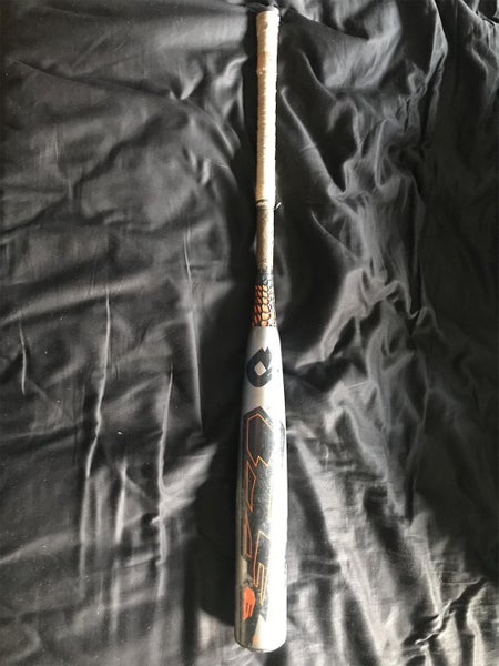 Demarini CF6 Bat