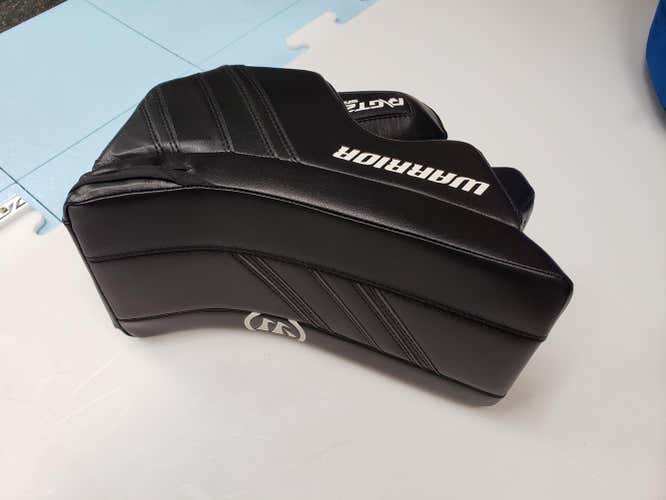 New Warrior GT2 Goalie Blocker Regular Senior