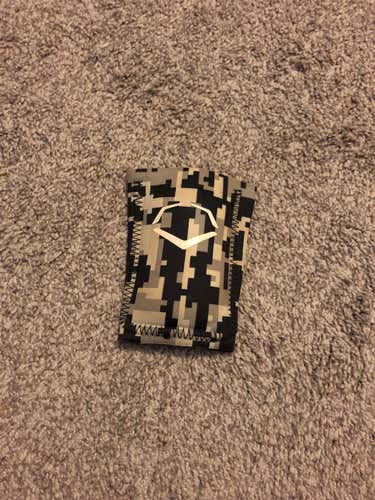 EvoShield Black Digital Camo Guard