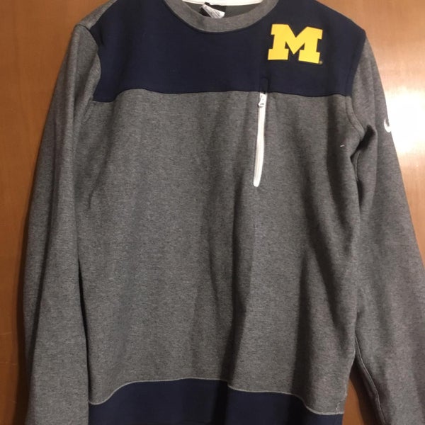 University of Michigan Nike Sweatshirt Adult Medium